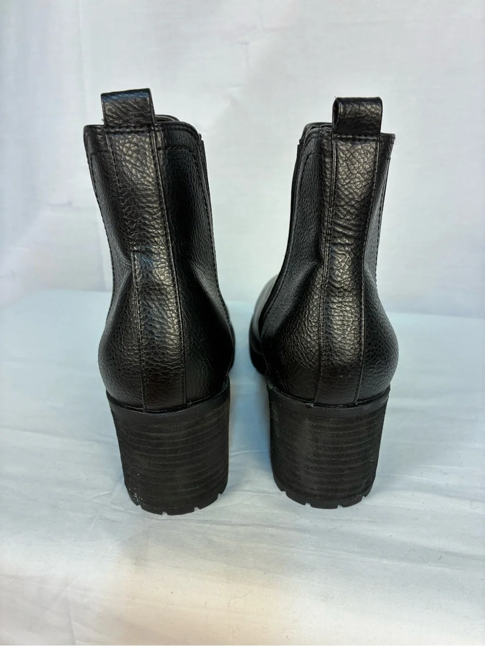 Mia Jody Lug Sole Chelsea Boots 11
